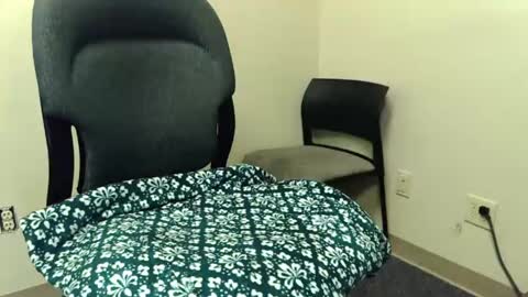 twayne29x online show from April 2026 05:43:02 AM