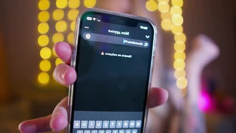 Snapshot of twiinkie_pie chatting on January 2025 03:47:02 PM Maria 3 online show from January 2025 03:47:02 PM