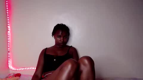 Twillight online show from October 2025 06:48:01 AM