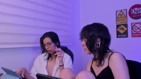 Eve  Lili online show from February 2026 10:04:02 PM