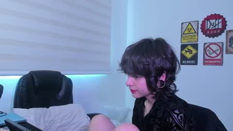 Eve  Lili online show from May 2026 03:52:02 PM
