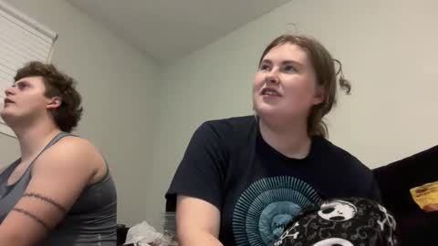 twinfl4m3ss online show from December 2025 05:46:01 AM