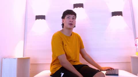 samu online show from December 2025 02:02:02 PM