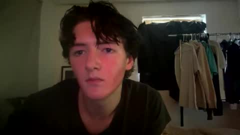 twinkboyboi69 online show from April 2026 11:29:01 PM