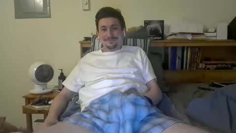 Snapshot of twinkymcgee1234 chatting on June 2026 05:42:01 AM TwinkyMcgee online show from June 2026 05:42:01 AM
