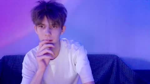 TwiShadow online show from February 2026 12:01:02 PM