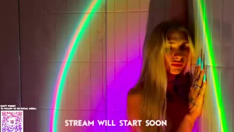 Molly and Nick online show from April 2026 07:52:02 PM