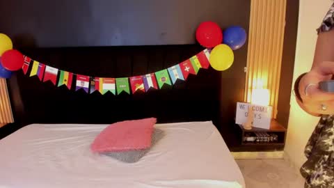 twodolls18 online show from June 2026 04:09:01 AM