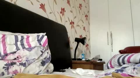 Snapshot of twoheaven chatting on December 2025 01:17:04 PM Twoheaven online show from December 2025 01:17:04 PM