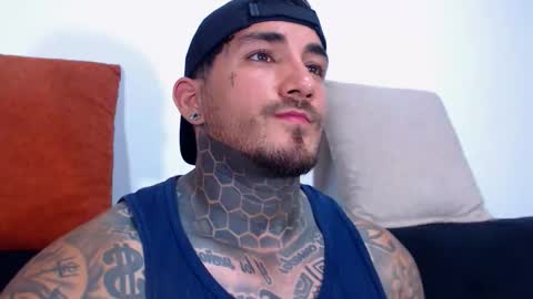 Angel online show from September 2025 07:08:01 PM