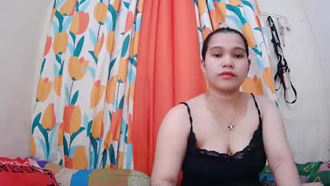 Snapshot of twowetcuties chatting on March 2025 12:09:02 AM Lyn and lea online show from March 2025 12:09:02 AM