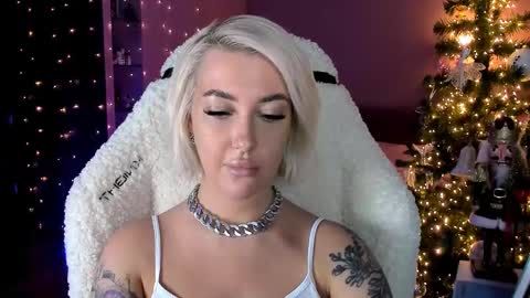 Miley online show from December 2024 06:16:02 PM