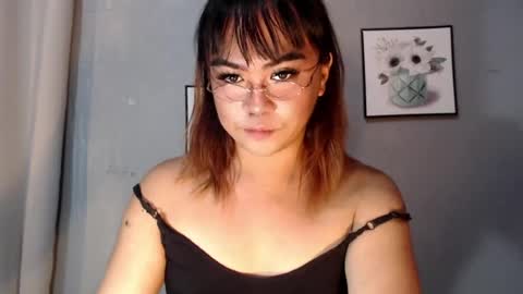 Snapshot of tyla_23 chatting on July 2026 12:02:02 AM Tyla online show from July 2026 12:02:02 AM