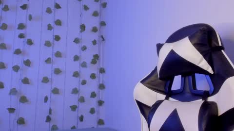 Tyler Garcia  online show from March 2025 01:28:01 PM