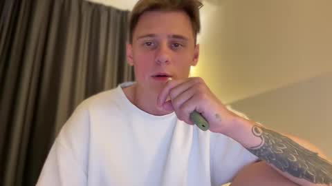 tyler_garrner online show from October 2025 03:09:01 PM