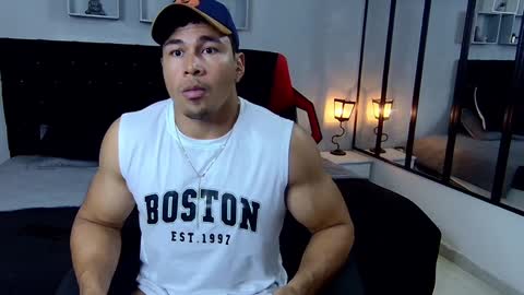 tyler_hank1 online show from January 2025 09:04:02 PM