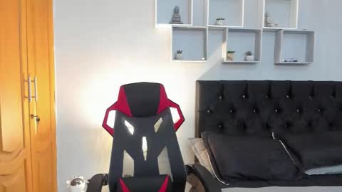 tyler_hank1 online show from March 2026 03:44:02 AM