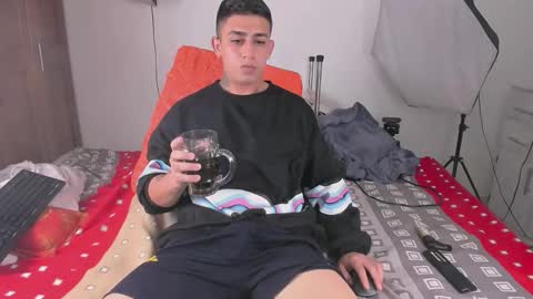 tyler_kane13 online show from September 2025 10:15:02 AM