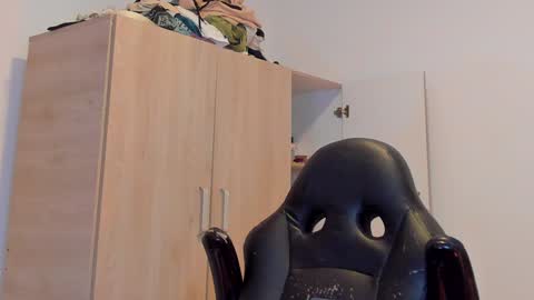     online show from December 2024 03:33:02 PM