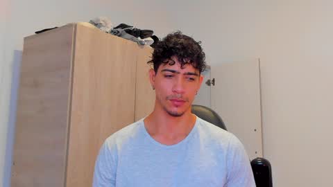     online show from December 2024 02:04:01 PM