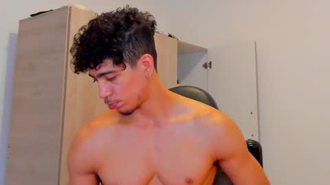     online show from December 2024 08:33:01 PM