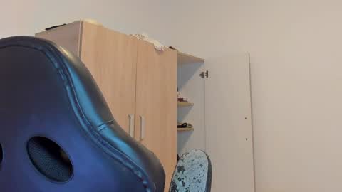     online show from December 2024 09:41:01 PM