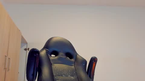     online show from December 2024 02:24:02 PM