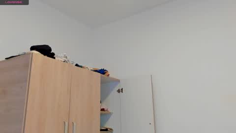     online show from December 2024 05:00:02 AM