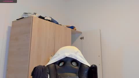     online show from January 2025 09:25:02 PM