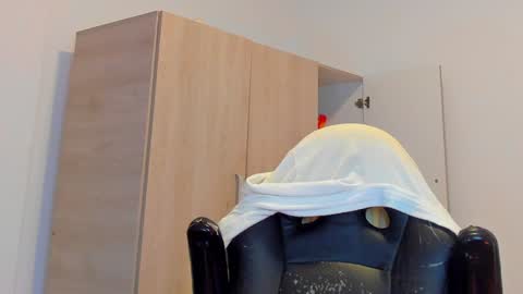     online show from January 2025 11:38:02 AM