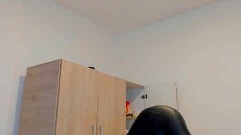     online show from January 2025 08:29:01 AM