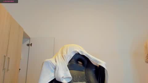     online show from January 2025 09:47:01 AM