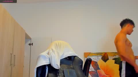     online show from January 2025 04:59:02 PM