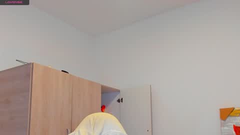     online show from January 2025 08:01:02 PM