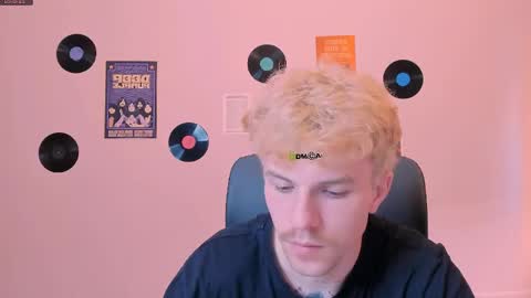 tyler_wolf_ online show from May 2026 09:47:02 AM