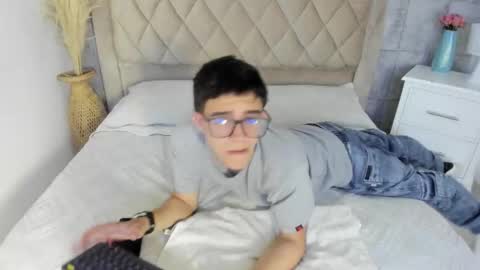 Snapshot of tylercross_ chatting on March 2026 08:47:01 PM Tyler online show from March 2026 08:47:01 PM