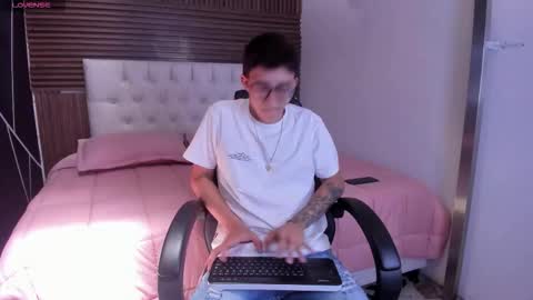 Snapshot of tylercross_ chatting on March 2026 05:41:01 PM Tyler online show from March 2026 05:41:01 PM