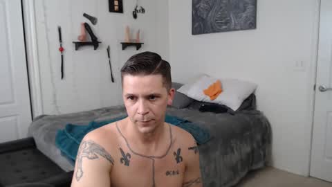 Snapshot of tylerdallas chatting on January 2025 09:39:02 PM TylerDallas online show from January 2025 09:39:02 PM