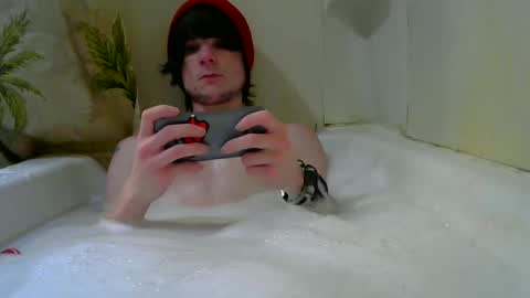 Snapshot of tylerlee199169 chatting on January 2025 07:57:01 AM Tyler online show from January 2025 07:57:01 AM