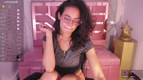 TYNA  online show from January 2025 08:48:01 PM