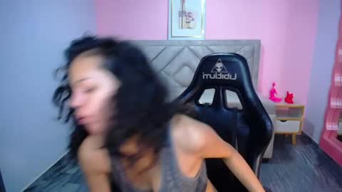 Snapshot of tyna_ch chatting on June 2026 12:53:02 PM TYNA online show from June 2026 12:53:02 PM