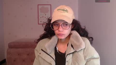 Snapshot of tyna_ch chatting on July 2026 12:52:01 PM TYNA online show from July 2026 12:52:01 PM