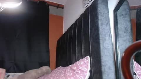 tyra_stone1 online show from October 2025 09:16:01 PM