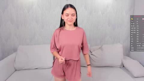 Emily online show from September 2025 03:34:02 PM