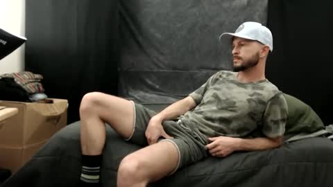 Tyrone Mattias online show from February 2025 09:29:01 PM