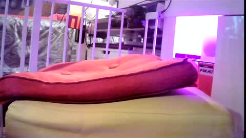 Snapshot of ucez2play chatting on December 2024 09:23:01 PM Daddy online show from December 2024 09:23:01 PM