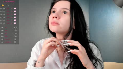 Lili online show from February 2025 11:48:01 PM