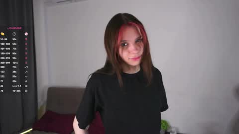 Lili online show from May 2026 05:07:01 PM