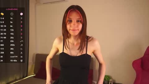 Lili online show from May 2026 07:11:01 PM