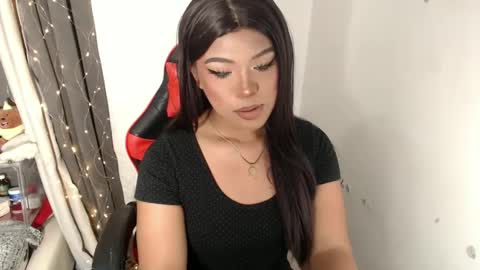 Snapshot of ugly_asianlover chatting on January 2025 02:39:01 PM rechelle online show from January 2025 02:39:01 PM